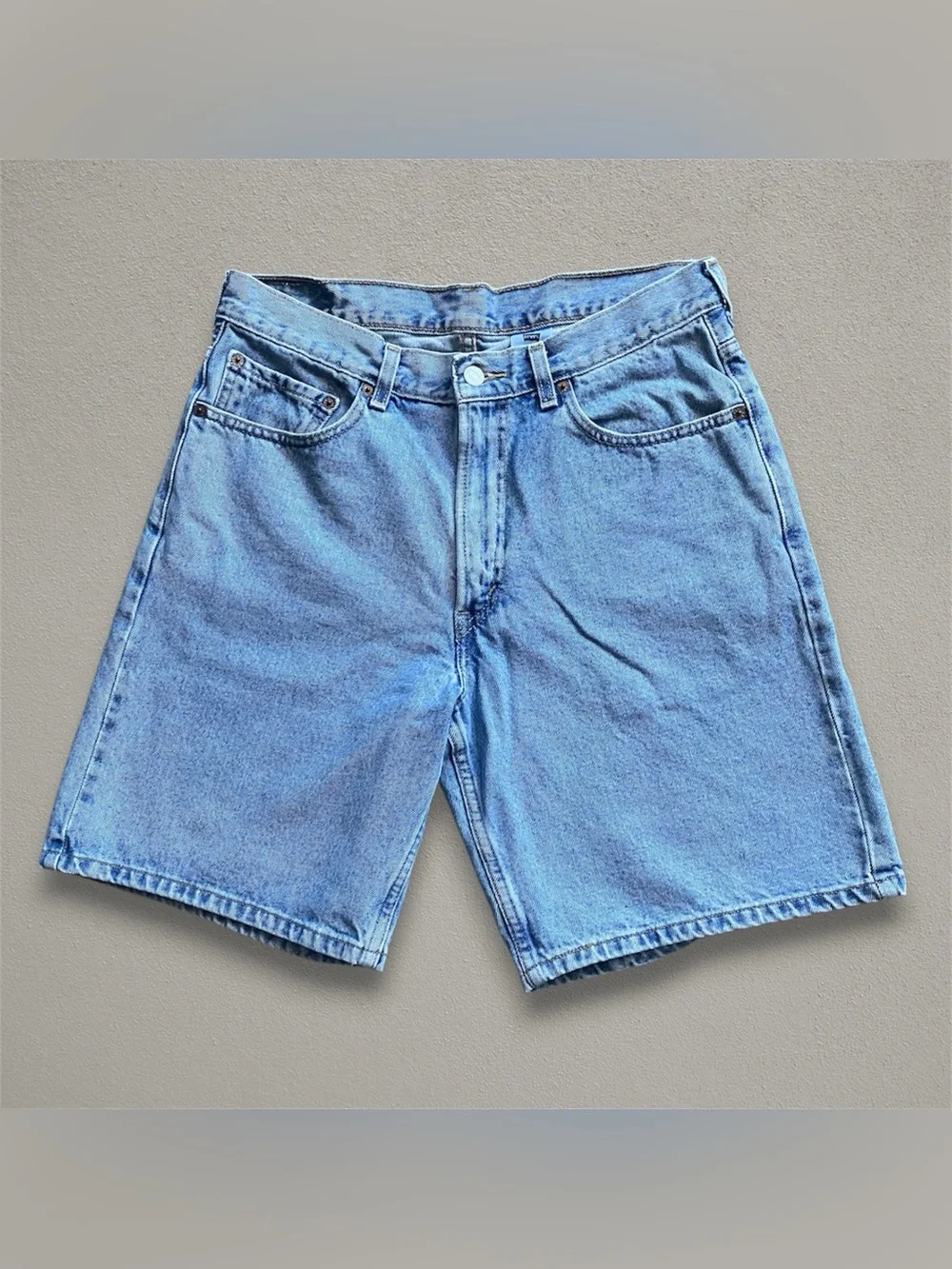 Vintage Y2K Levi’s denim shorts 31 jorts VTG blue denim Columbia 2000s